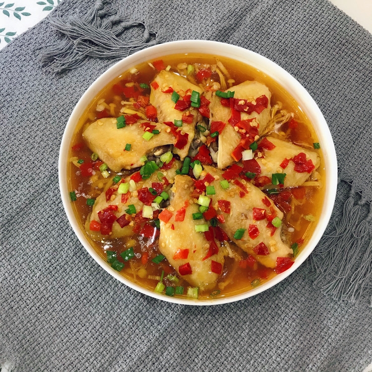 金针菇蒸鸡翅的做法