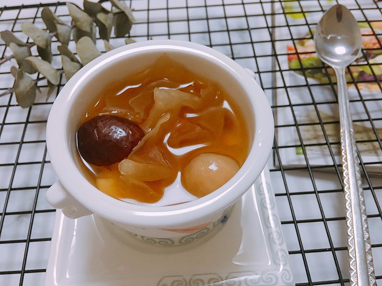 银耳羹的做法