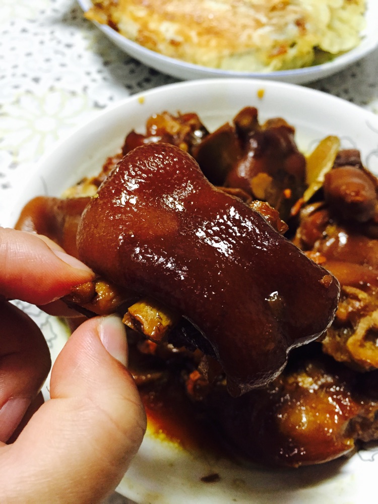入口即化的酱香猪蹄～冬季食补首选的做法图解5