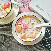 #美食新势力#夏季解暑甜品,西米水果捞,简单易学,甜而不腻的做法图解12