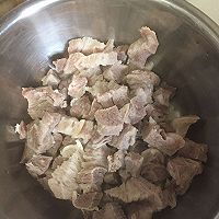 番茄牛肉汤的做法图解1