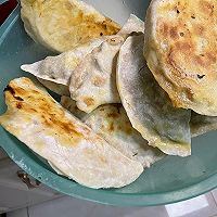 #糖小朵甜蜜控糖秘籍#槐花韭菜火腿馅饼的做法图解4