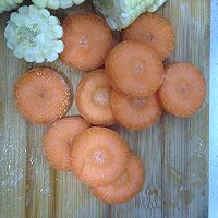 排骨山药养生汤的做法图解4
