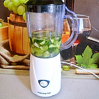 黄瓜猕猴桃汁的做法图解3