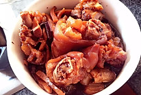 木鱼香菇炖猪蹄的做法