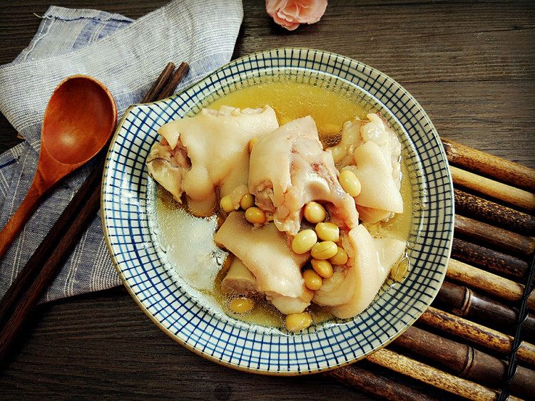 黄豆炖猪蹄的做法