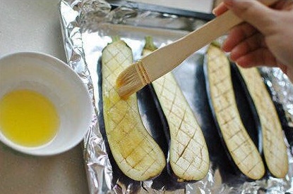 惹味烤茄子的做法图解2