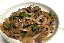 洋葱青椒炒牛肉，新手必学～的做法