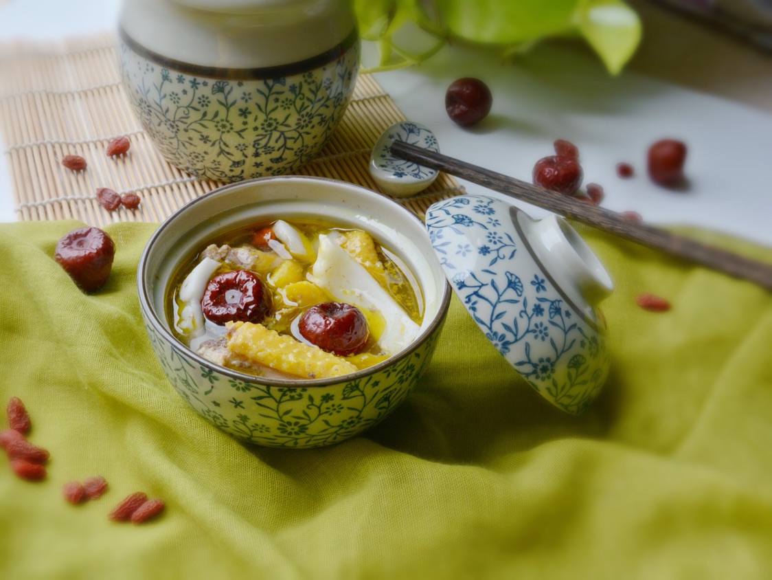 Chicken soup with coconut sauce