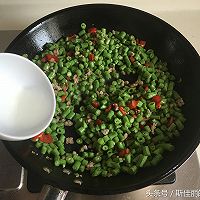 肉末小炒豆角的做法图解7