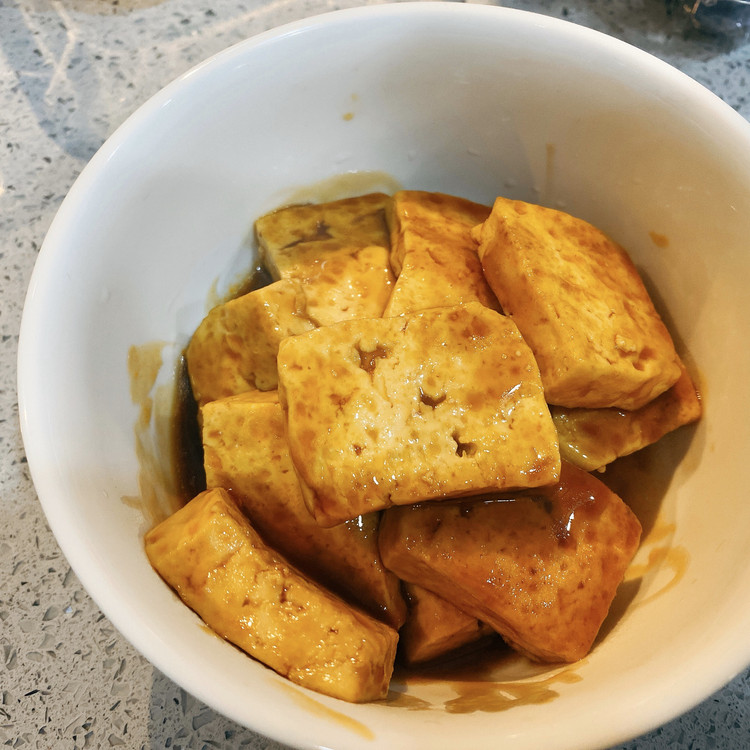 香煎豆腐（无敌好吃丨营养午餐）的做法