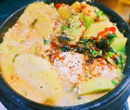云南孔雀宴～傣味砂锅炖臭豆腐的做法