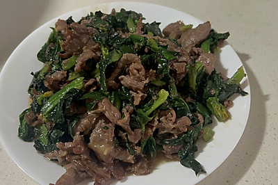 菠菜炒牛肉