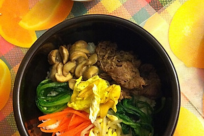 牛肉石锅拌饭