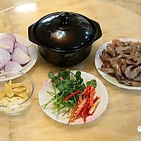 陶煲王砂锅焖虾的做法图解1