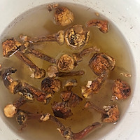 秘制松茸猪肚排骨汤的做法图解4