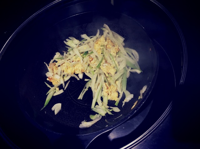 茴香头炒鸡蛋的做法图解8