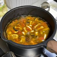 #健康甜蜜烘焙料理#海参菌菇汤的做法图解5