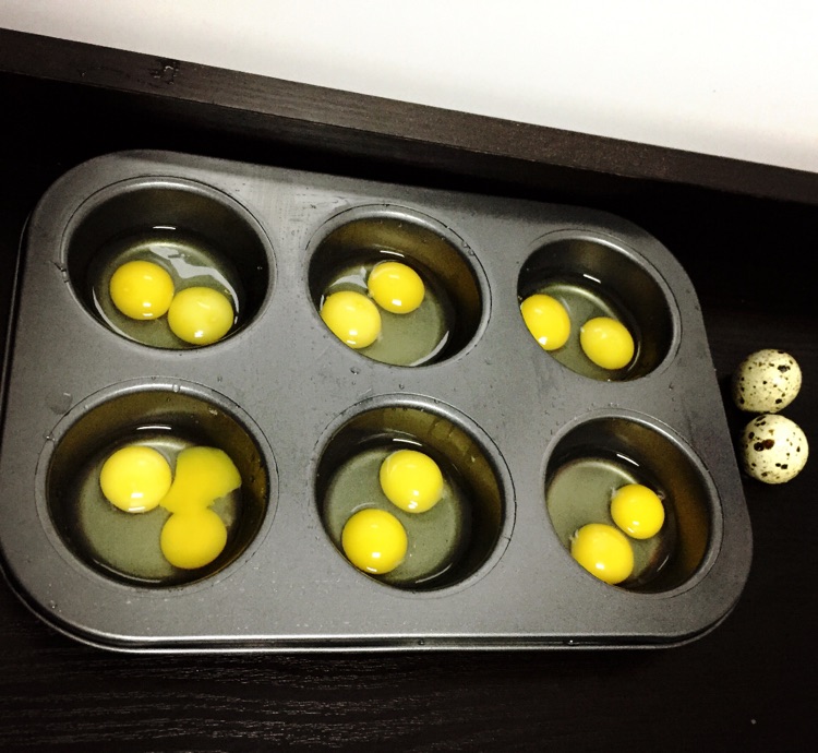 宝宝辅食---香烤虾蛋盅的做法图解2