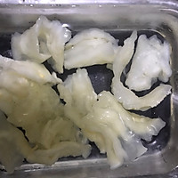 花胶炖奶的做法图解2