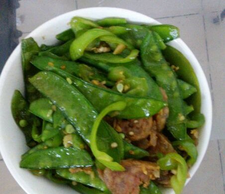 香肠炒荷兰豆