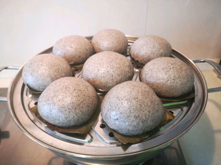 黑芝麻馒头的做法