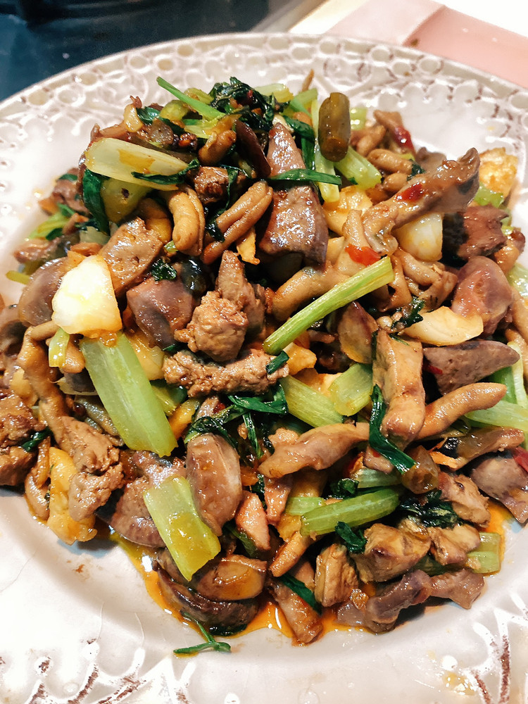 独家-下饭神器泡椒鸡杂的做法