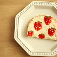 三款可爱的儿童节早餐草莓吐司片的做法图解12