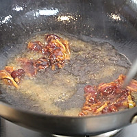 双孢菇炒肉的做法图解5