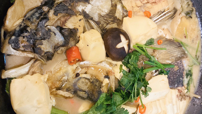 鱼头豆腐汤的做法