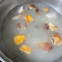 #刘畊宏女孩减脂饮食#低脂无负担的裙带菜豆腐汤的做法图解3
