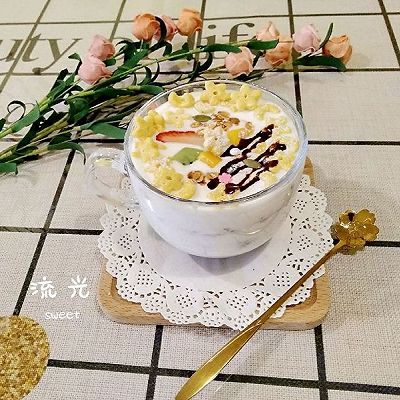 燕麦水果能量酸奶杯