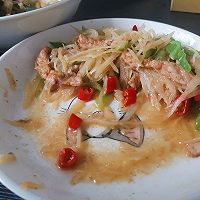 土豆丝炒肉的做法图解1