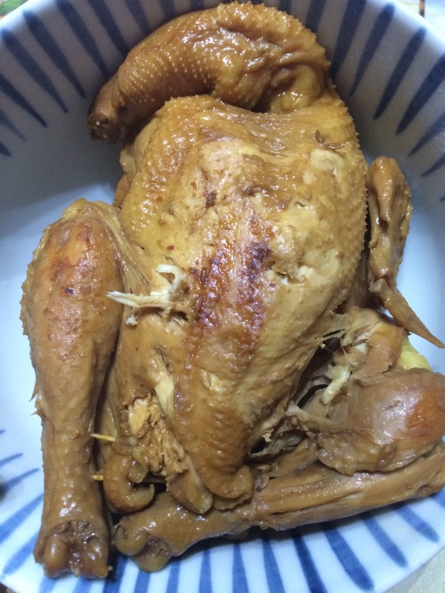 电饭煲脱骨扒鸡的做法