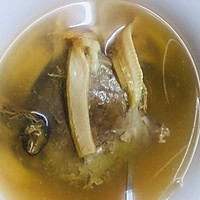 『春季滋润补钙』鱼唇牡蛎瘦肉汤的做法图解1