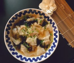 早起的鸟儿有馄饨吃 之 酱油小馄饨的做法