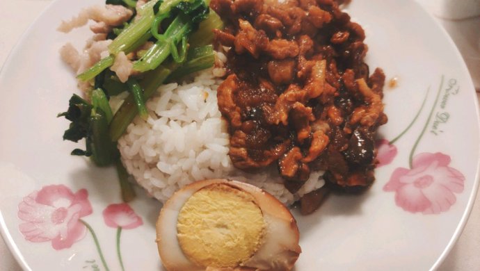 肉祖宗最爱的卤肉饭