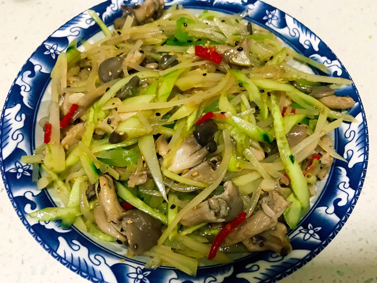 凉拌黄瓜丝土豆丝的做法