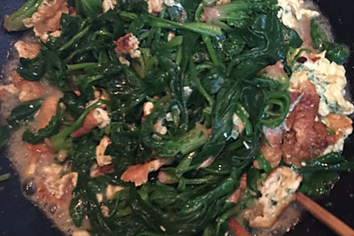 菠菜炒鸡蛋
