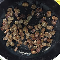 西红柿腊肠土豆焖饭的做法图解2