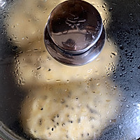 玉米糁锅贴饼子的做法图解5