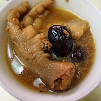 红枣枸杞糯米酒炖鸡爪的做法图解4