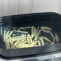 空气炸薯条的做法图解2