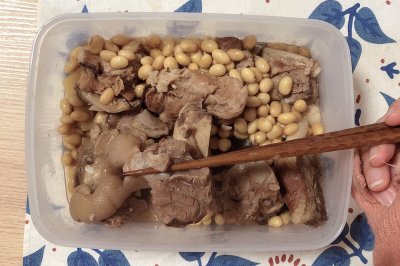 电饭锅#入口即化猪蹄 附韩餐馆焖汁制法