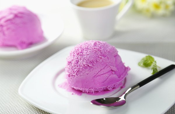 清凉爽口的火龙果冰淇淋做法