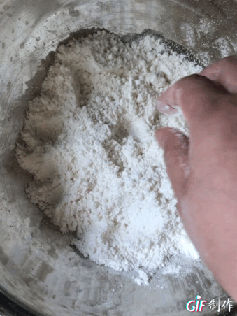 好吃不腻|双色黑芝麻松糕的做法图解5