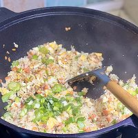 #奈特兰芝士粉挑战赛#广东美食腊肠蛋炒饭的做法图解11