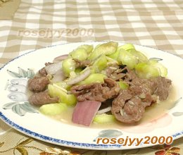 #春日尝鲜#丝瓜炒牛肉的做法