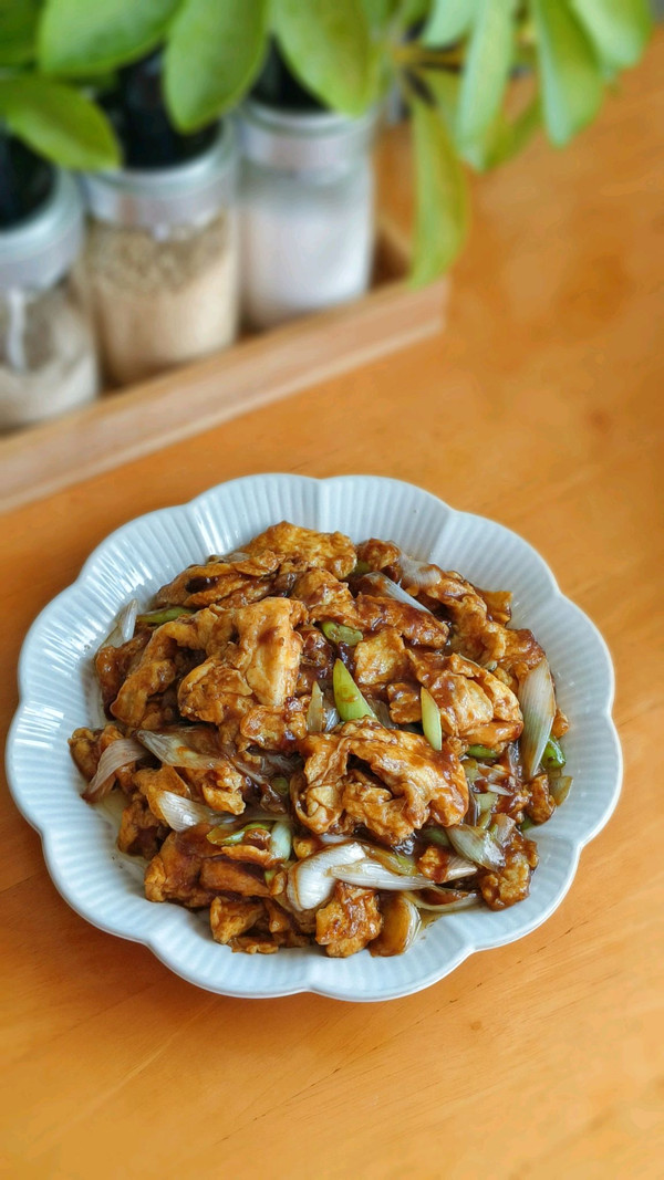 越吃越过瘾的超级下饭菜～葱爆鸡蛋
