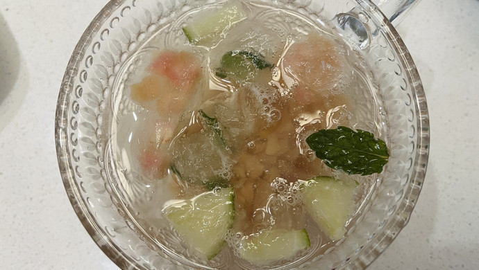 蜜桃气泡饮